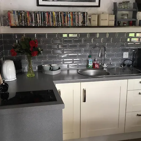 The Petit At Chateau Mareuil アパート Brigueuil-le-Chantre