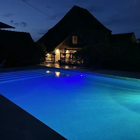 The Petit At Chateau Mareuil *