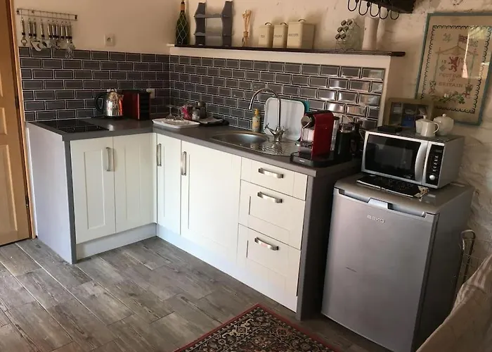 The Petit At Chateau Mareuil *